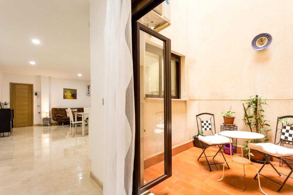 Apartamento En San Lorenzo Sevilla Kültér fotó